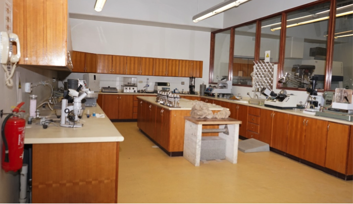 Thin section lab